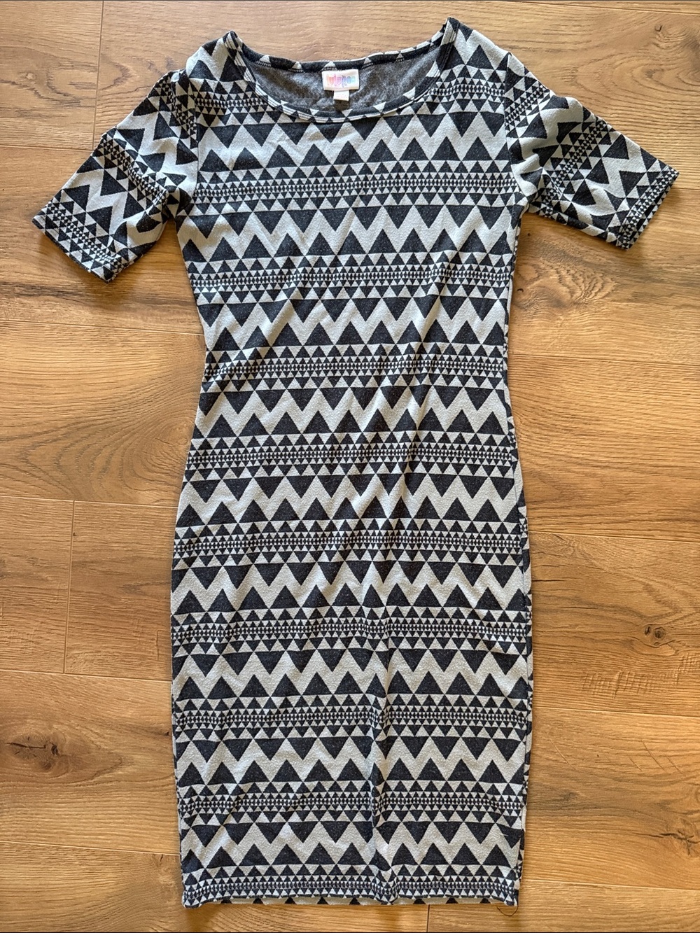LuLaRoe Grey & Black Geometric Midi Dress